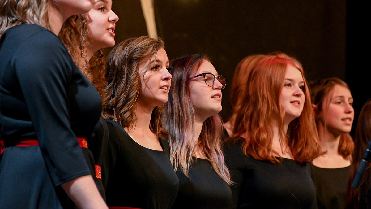 U of I's Jazz Choirs Holiday Concert